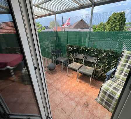 Helle 4 Raum-Whg. mit grossem überdachten Balkon in Grevenbroich - Neurath