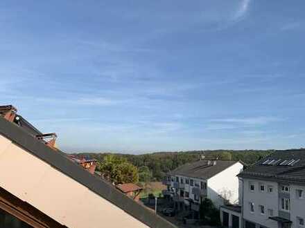 Sich sofort wohl fühlen- gemütliche 2 Zi.-Whg. mit kleiner Dachterrasse in Neckartenzlingen