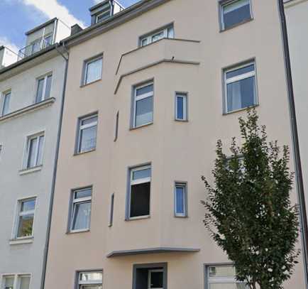 Geräumige, vollständig renovierte 1-Zimmer-Wohnung zur Miete in Düsseldorf
