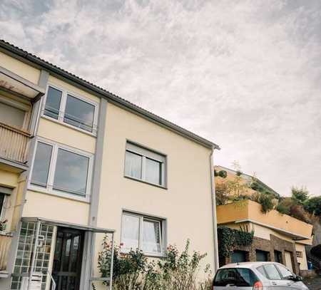 Solide 3-ZKB-Balkon Wohnung in zentraler Lage von Koblenz-Pfaffendorf