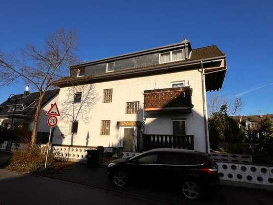 Rösrath, Dreifamilienhaus mit 399 qm Grundstück in Rösrath Stümpen