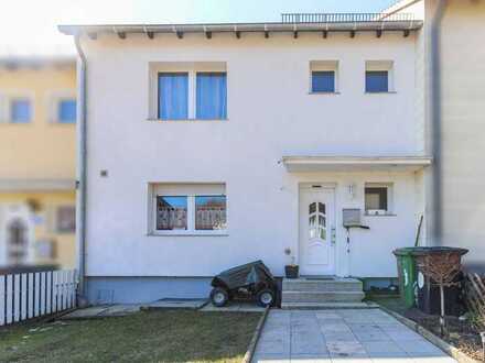 PREISREDUKTION! Gepflegtes RMH mit 3 Schlafzimmern auf Erbbaugrund in grüner Lage