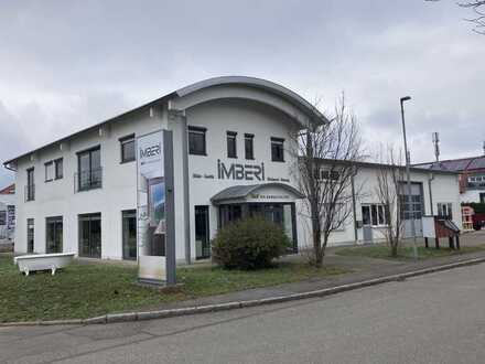 Halle mit Ausstellungsraum