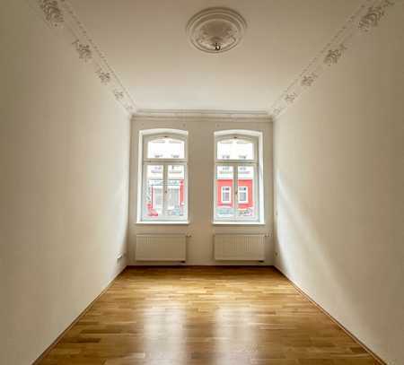 Wunderschöne Altbauwohnung mit Balkon im Grünen in Gohlis-Mitte