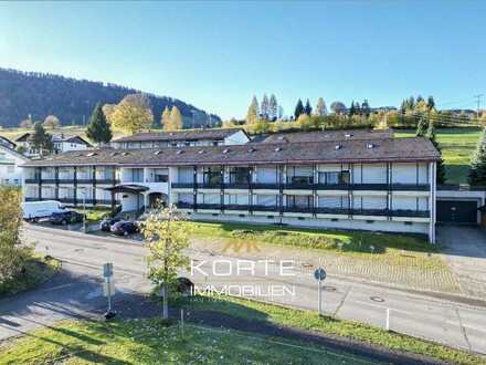 Allgäuer-Bergdorf-Flair pur:
 Gemütliches Maisonette-Apartment 
im Bergdorf Steibis bei Oberstaufe