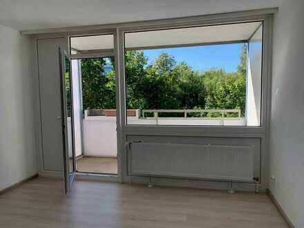 Erstbezug nach Modernisierung: Schönes 1-Zimmer-Appartement mit Balkon in Bochum-Stiepel