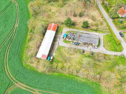 Baugrundstücksfläche mit vermietetem Garagenkomplex in Stuer