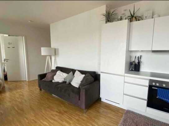 Zimmer in heller Neubau-WG (ab sofort)