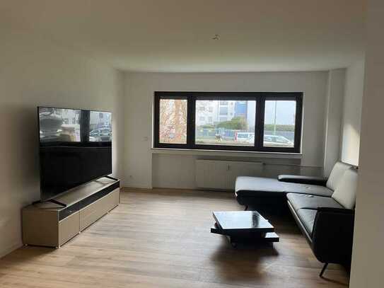 Modernisierte Wohnung mit Garten und EBK