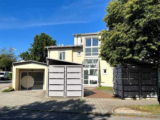 Schön geschnittene 4,5-Raum-Wohnung mit großem Doppelbalkon in Neuried