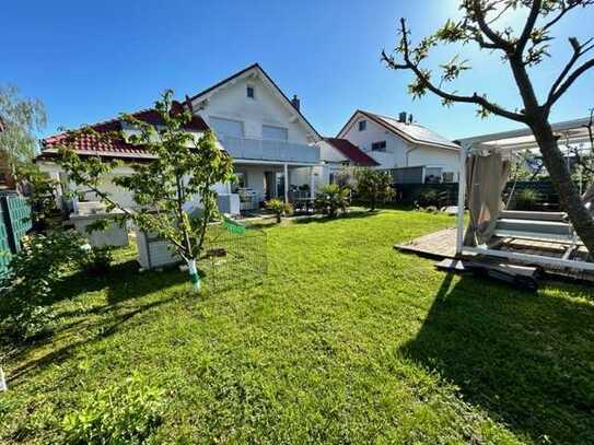 Schmuckstück mit 2-3 Zimmer, herrliche Terrasse und großzügiger Garten