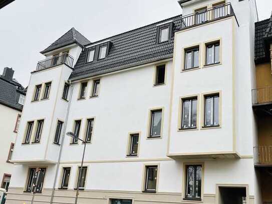 Erstbezug: Geschmackvolle 4-Zimmer-Maisonette-Wohnung mit geh. Innenausstattung