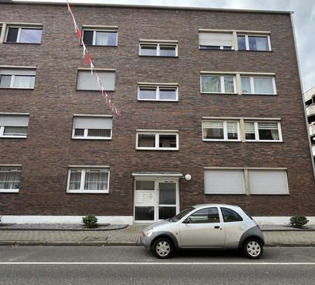 wunderschöne Dachgschosswohnung im Neusser-Zentrum