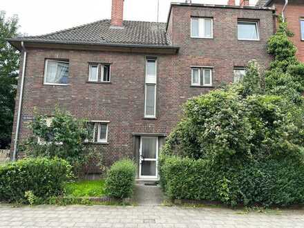Vollvermietetes Mehrfamilienhaus mit Baugrundstück + Stellplätze
