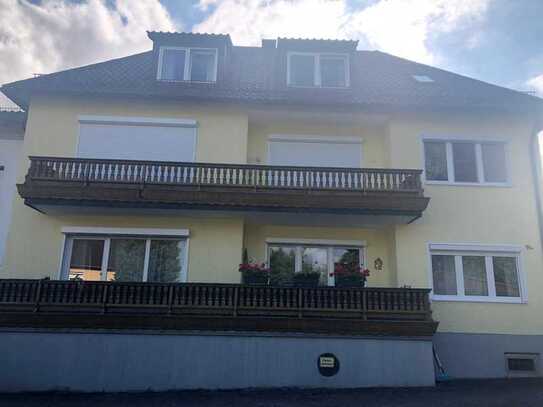 Exklusive, gepflegte 3-Raum-Wohnung mit Balkon in Passau