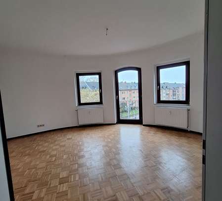 Ausgefallene 2-Zimmer-Wohnung, gehobene Innenausstattung Parkett, Balkon, Nähe Bergmannsheil