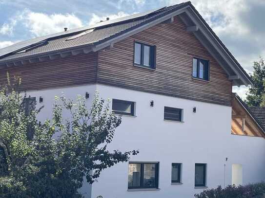 Geräumige, 6-Zimmer-Wohnung mit Einbauküche in Pauluszell