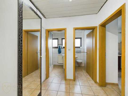 EG Wohnung mit großem Gartenbereich inkl. PKW Garage