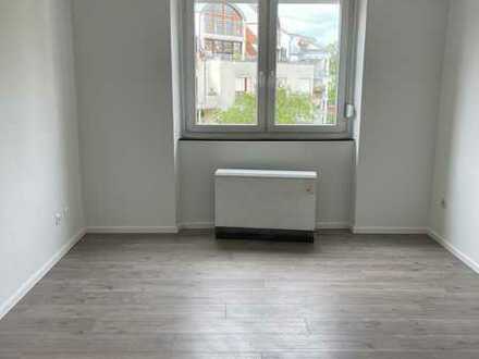 Gepflegte 2 Zimmer Wohnung in Karlsruhe zu verkaufen.
