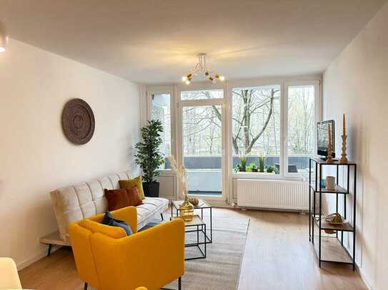 Sofort wohlfühlen! Modern renovierte 3-Zimmer-Wohnung mit Loggia und Garage #Förderung möglich#