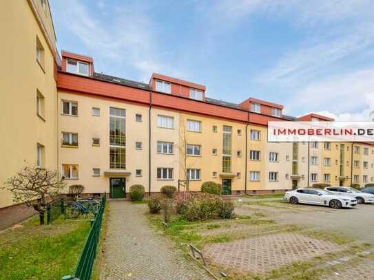 IMMOBERLIN.DE - Sympathische Wohnung mit Westloggia & Pkw-Stellplatz in guter Lage