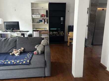 Modernisierte 2-Raum-Wohnung mit Einbauküche in Fürth