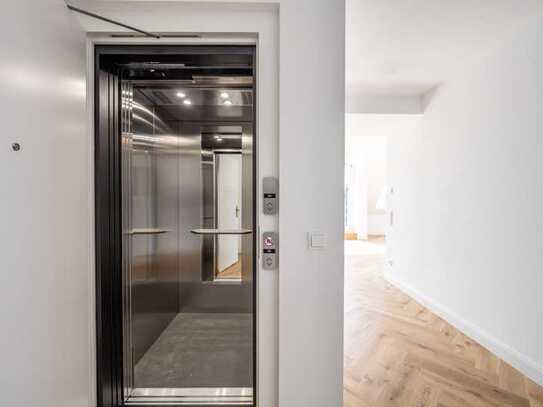 Einzigartiges Neubau Penthouse inkl. Küche und Galerie, Lift, Kamin, Klima, Fischgrät, 6m Deckenhöhe