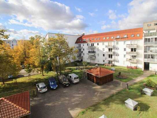 Gepflegte 3-Zi.-Maisonette mit Balkon, Fahrstuhl und TG-Stellplatz in Top-Lage