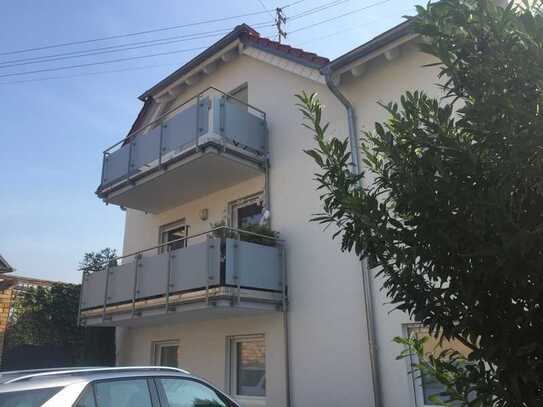 1-Zimmer-DG-Wohnung mit Balkon in Kallstadt