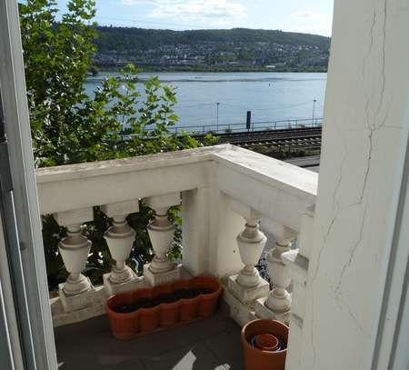 Altbauwohnung mit traumhaftem Rheinblick in Rüdesheim am Rhein