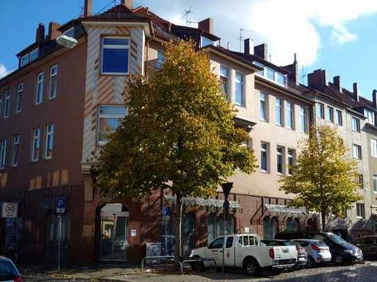 Schöne Zwei-Zimmer-Dachgeschosswohnung mit EBK am Neustädter Markt