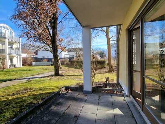 Geräumiges, möbliertes Apartment mit Einbauküche und Terrasse