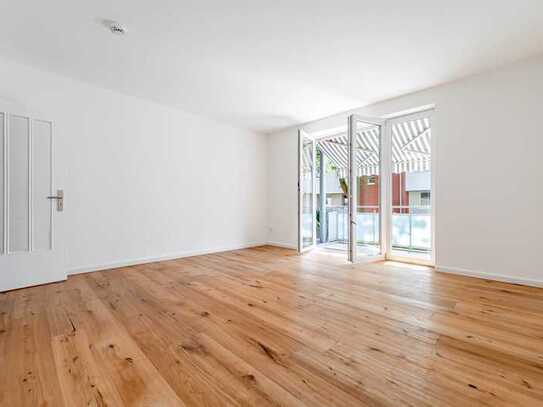 Modernisierte Wohnung mit Balkon und kleiner Terrasse nahe Alsterlauf!