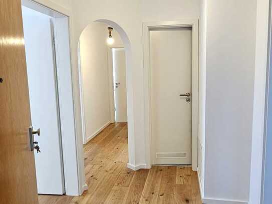 Neu renovierte helle, ruhige 3-Zimmer-Wohnung mit Aufzug und Süd-West-Balkon in Landsberg-West