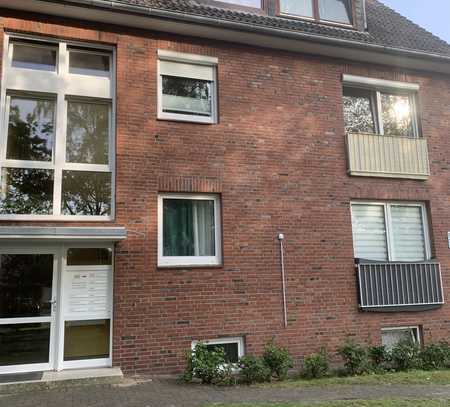 Helle Dachgeschosswohnung in HH-Tonndorf 3 Zimmer, ca. 63m2 + 99m2 Spitzboden (ausbaufähig)