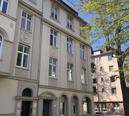 Erstbezug nach Renovierung: 2-Zimmer-Altbau-Wohnung im Frankenberger Viertel