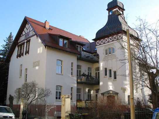 exklusives Wohnerlebnis - Terrasse mit Fluss-Blick