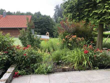 Alleinlage, ruhige idyllische Lage am Waldrand, ehem. Hofstelle, 226 qm Wohnfläche, 8 Zimm