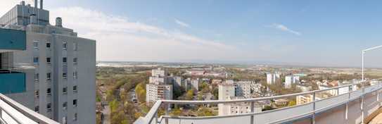 Modernisierte Penthouse Wohnung mit Fernsicht! Einbauküche, TG Stellplatz, Außenstellplatz vorhanden