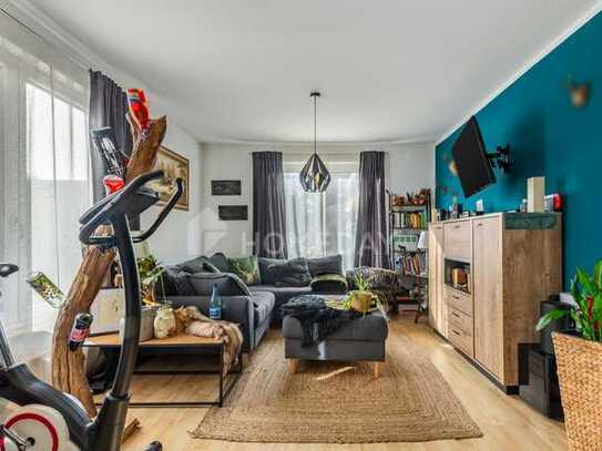 Stilvolle Erdgeschosswohnung mit Terrasse und eigenem Stellplatz