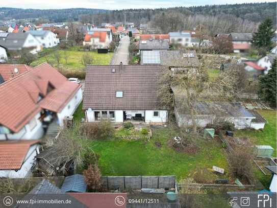 Einfamilienhaus in Ihrlerstein in schöner ruhiger Wohnlage mit 2 Garagen und großzügigem Garten