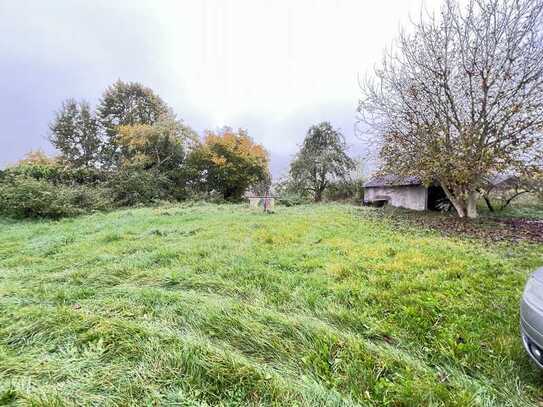 Baugrundstück (unverbaubar nach Westen) 1565m², mit Altbau-Bestand in 86666 Burgheim!