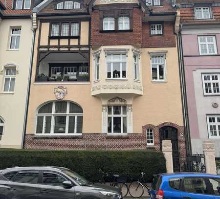 Charmante- Altbauwohnung mit Terrasse- Halbparterre – stilvoll wohnen im Kreuzviertel