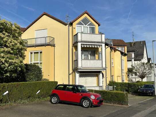 Eltville-Martinsthal! Vermietete 2-Zimmer-Dachgeschosswohnung mit Garage!