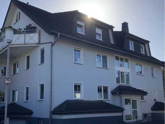 Vollständig renovierte 4-Raum-Wohnung mit Balkon in Feldrandlage in Eppertshausen