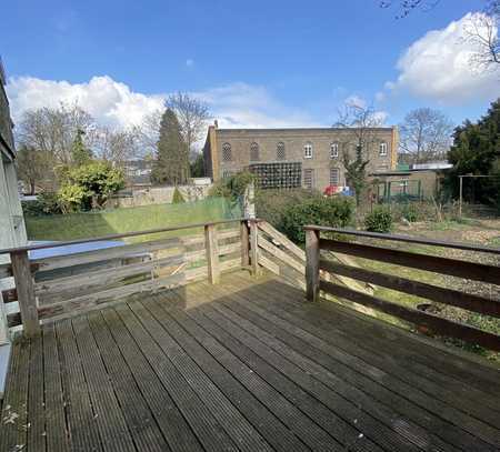 4 Zimmer "Haus" mit Terrasse und Garten in Kalk
