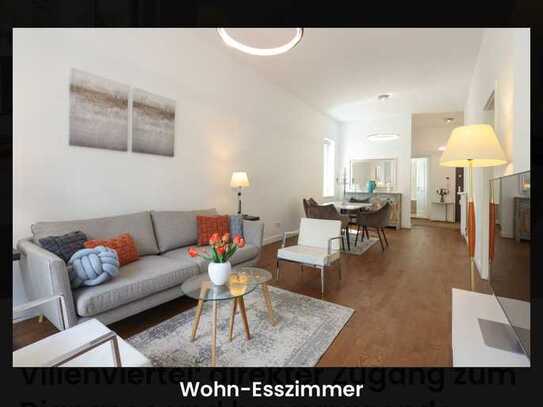 Exklusive, vollständig renovierte 3-Zimmer-Terrassenwohnung mit Balkon und EBK in Berlin