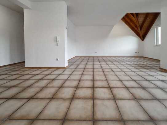 Queidersbach - 5 ZKB, Fußbodenheizung, 2 Badezimmer, Einbauküche, Garage, 2 Balkone