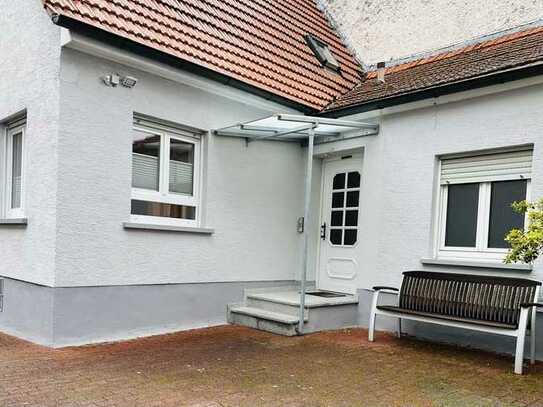 Erstbezug nach Sanierung: Einfamilien-Haus in Viernheim