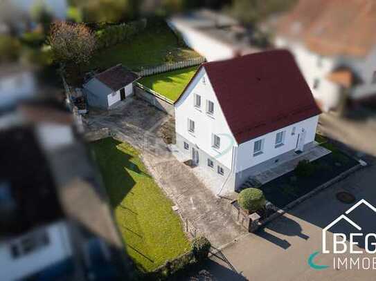 Kernsaniertes Einfamilienhaus mit großem Garten